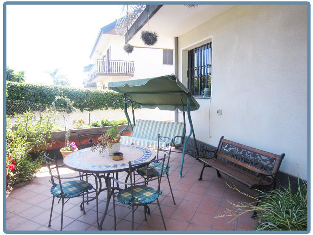 B&B Casa Di Mari Aci SantʼAntonio Dış mekan fotoğraf