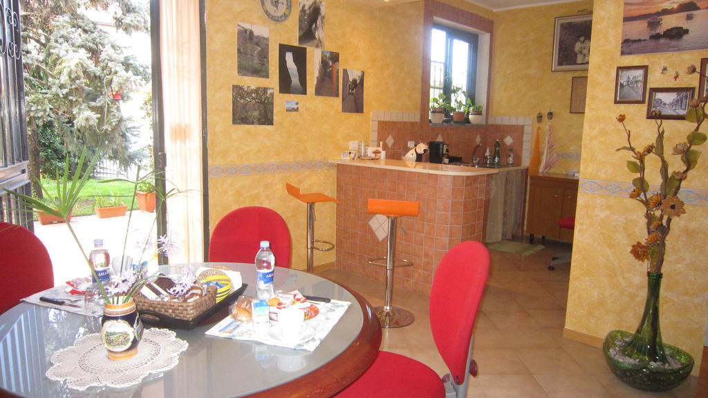 B&B Casa Di Mari Aci SantʼAntonio Dış mekan fotoğraf